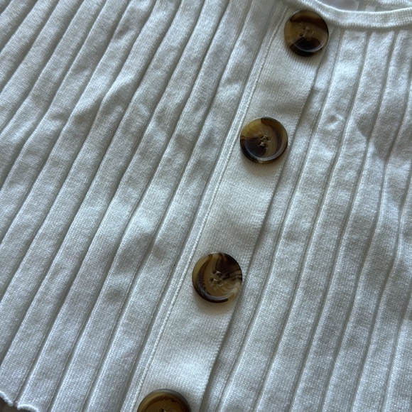 H&M ladies crop tank top - Picture 2 of 4